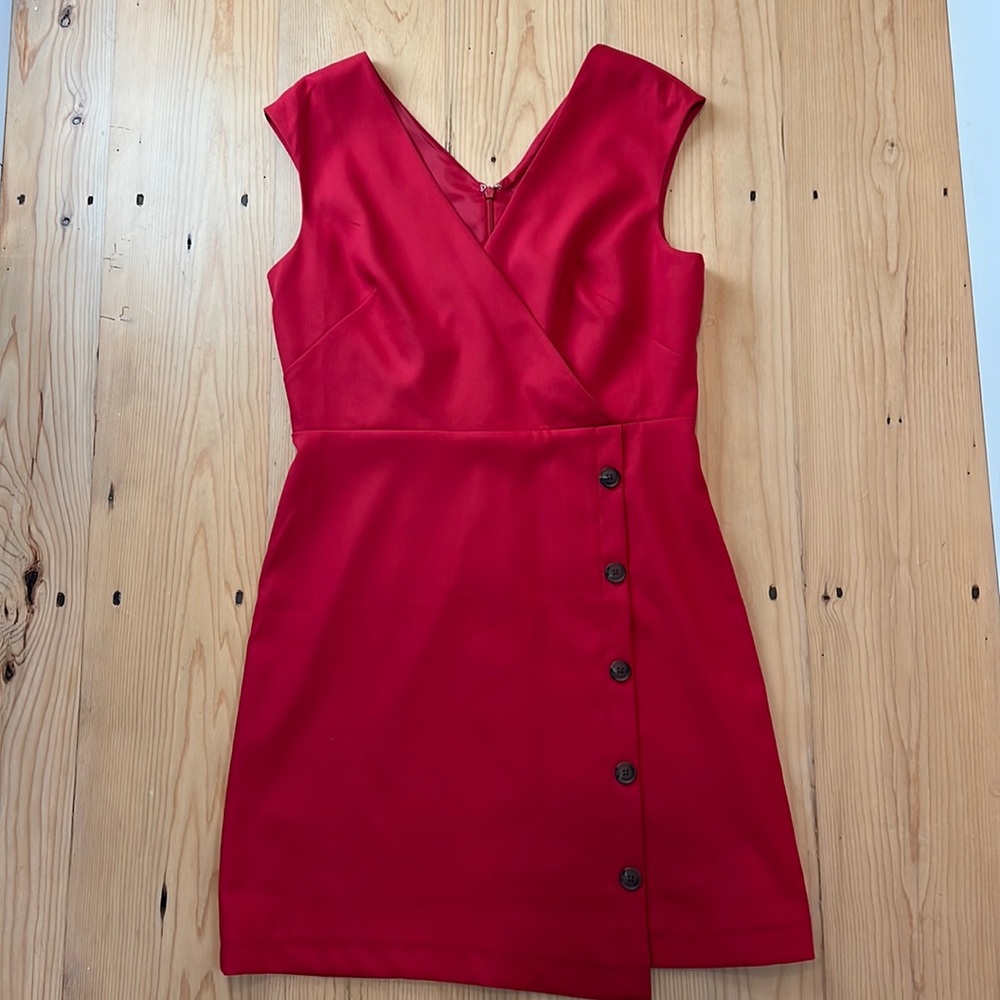 Brand new, never worn!! LOFT red dress with button detail. Size 6